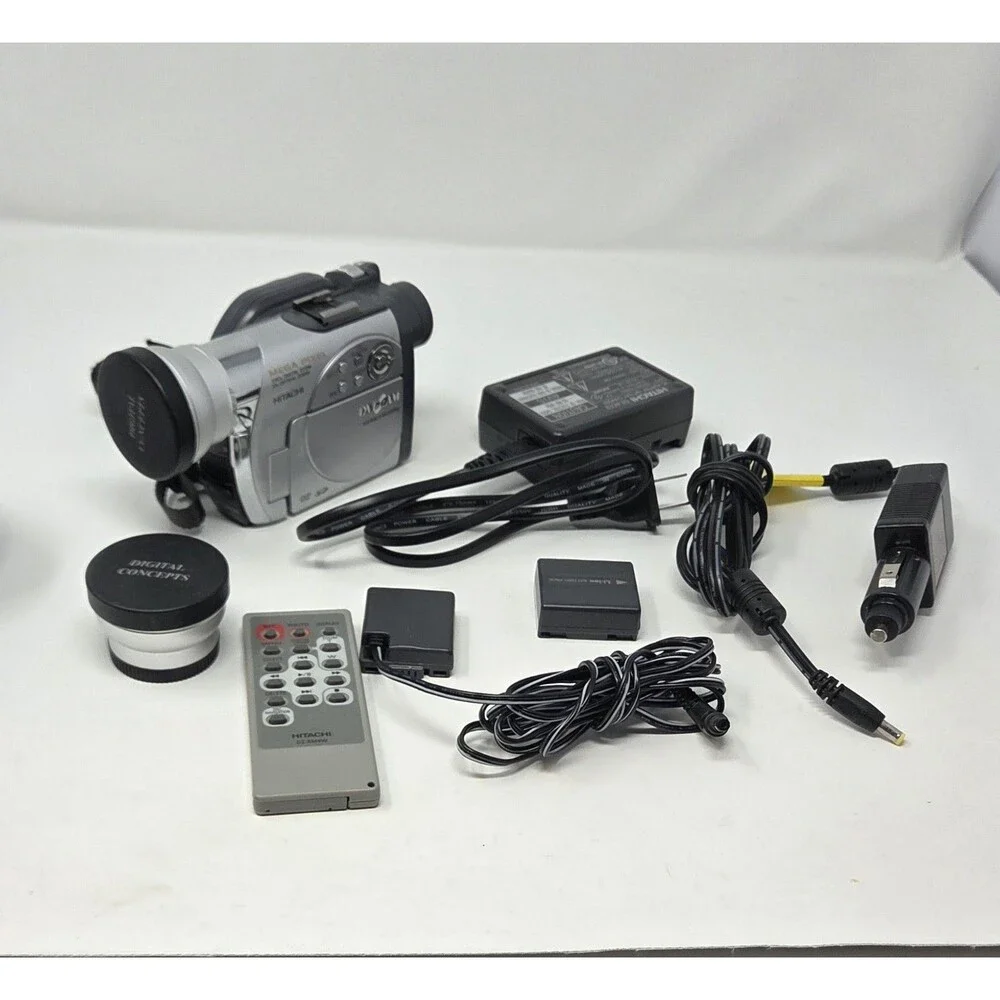 Hitachi DZ-BX35A DVD Camcorder Tested Working Bundle Remote Lenses Charger‎